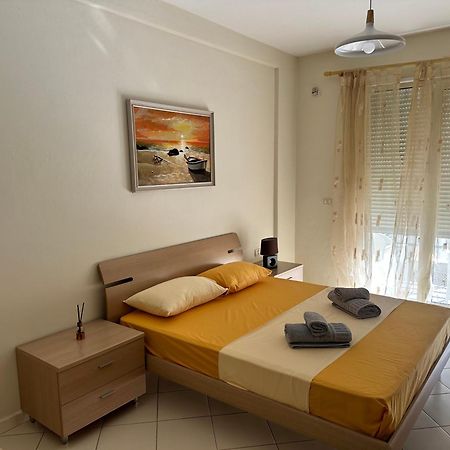 Sunrise Apartment Near The Center Tirana Extérieur photo